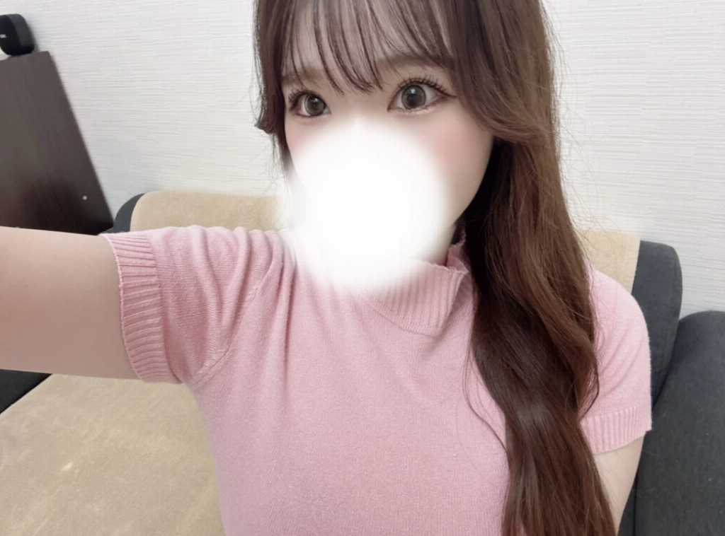 華村ゆあ