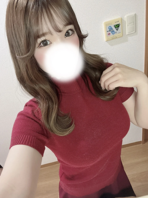華村ゆあ