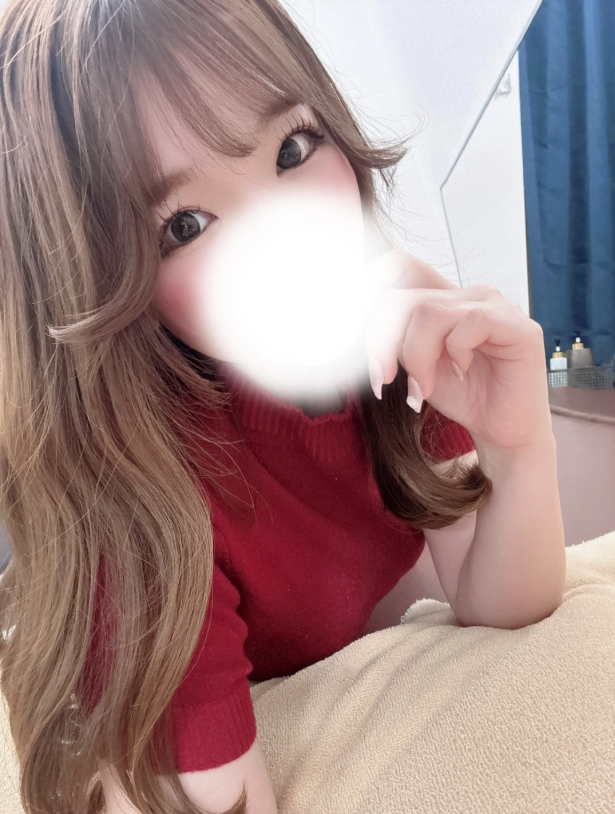 華村ゆあ