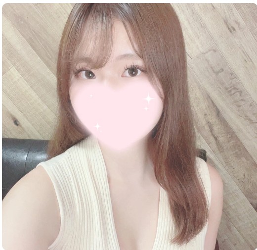 及川れな
