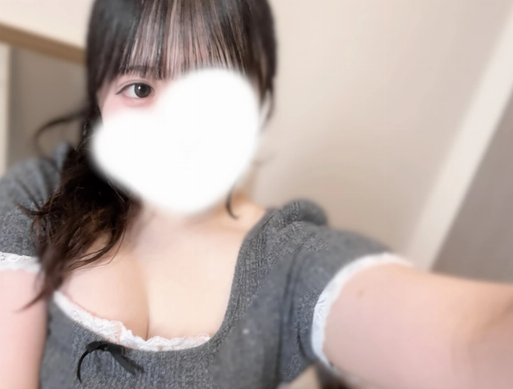 塩見にこ