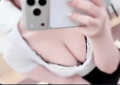 塩見にこ