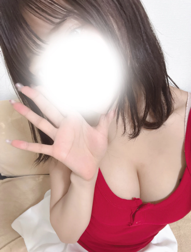 日比なぎさ
