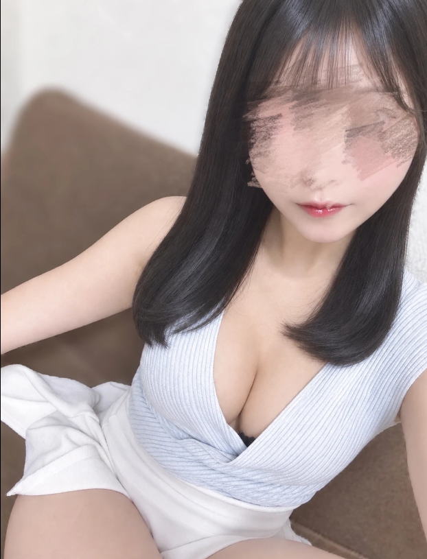 日比なぎさ
